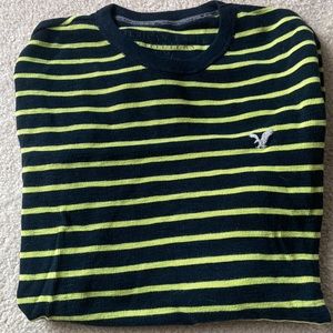 Mens American Eagle long sleeved shirt